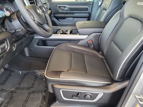 New 2026 RAM 1500 Laramie w/ Sport Appearance Package AWD/4WD image 7