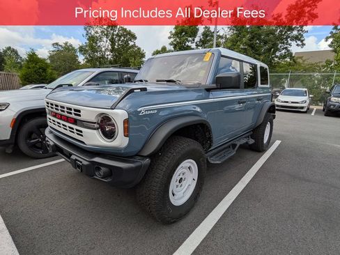 Used 2025 Ford Bronco Heritage Edition AWD/4WD image 3