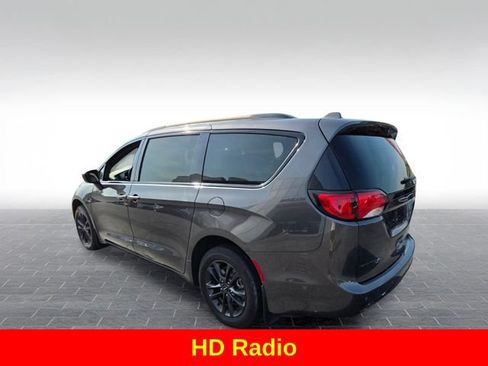 Used 2020 Chrysler Pacifica Touring-L w/ Advanced Safetytec Group AWD/4WD image 6