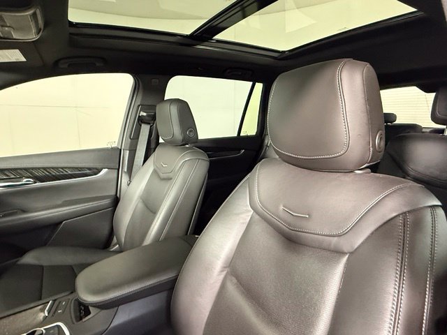 Used 2020 Cadillac XT6 Premium Luxury AWD/4WD image 14