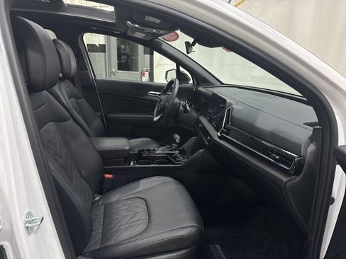 Certified 2025 Kia Sportage X-Line w/ Premium Package AWD/4WD image 32