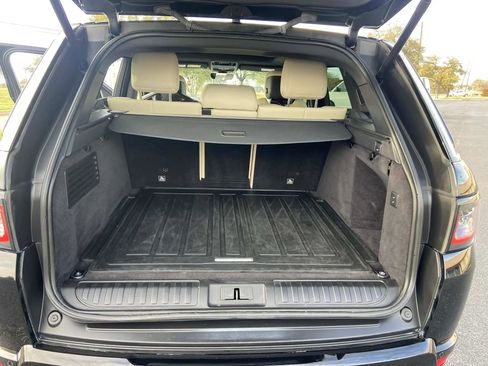 Used 2020 Land Rover Range Rover Sport HSE image 14