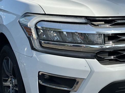 Certified 2024 Ford Expedition Max Limited RWD image 9