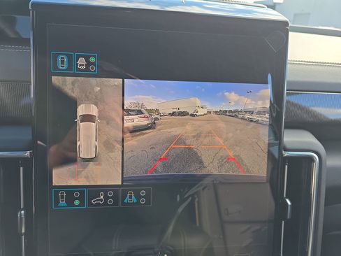 New 2026 GMC Yukon XL Elevation image 26