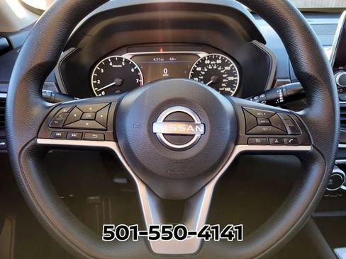 Used 2024 Nissan Altima 2.5 SV image 26