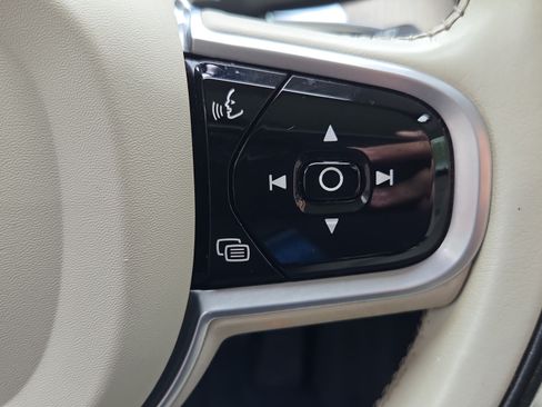 Used 2021 Volvo XC60 T5 Inscription AWD/4WD image 25