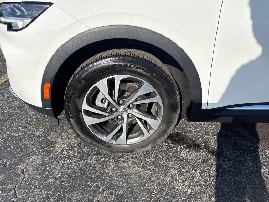 Used 2023 Buick Envision Essence AWD/4WD image 11