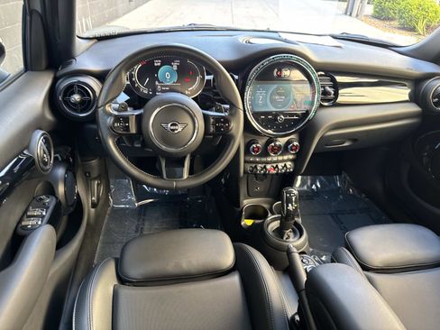 Used 2022 MINI Cooper S FWD image 8
