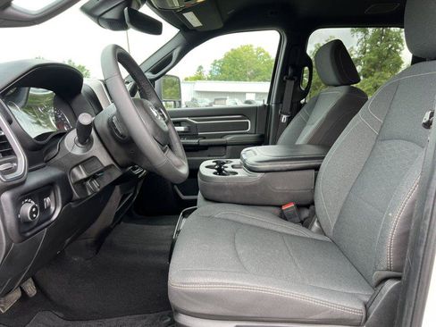 Used 2026 RAM 2500 Big Horn AWD/4WD image 4