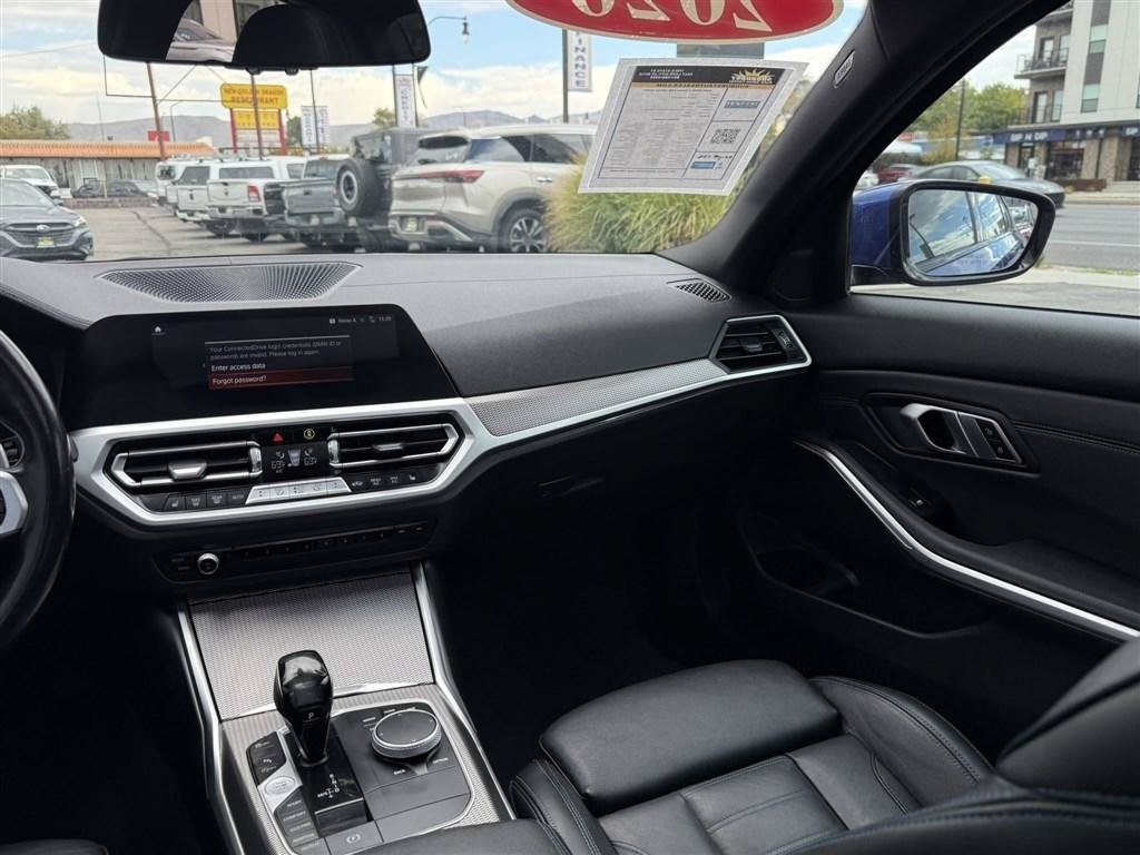 Used 2020 BMW 330i xDrive Sedan w/ M Sport Package AWD/4WD image 27