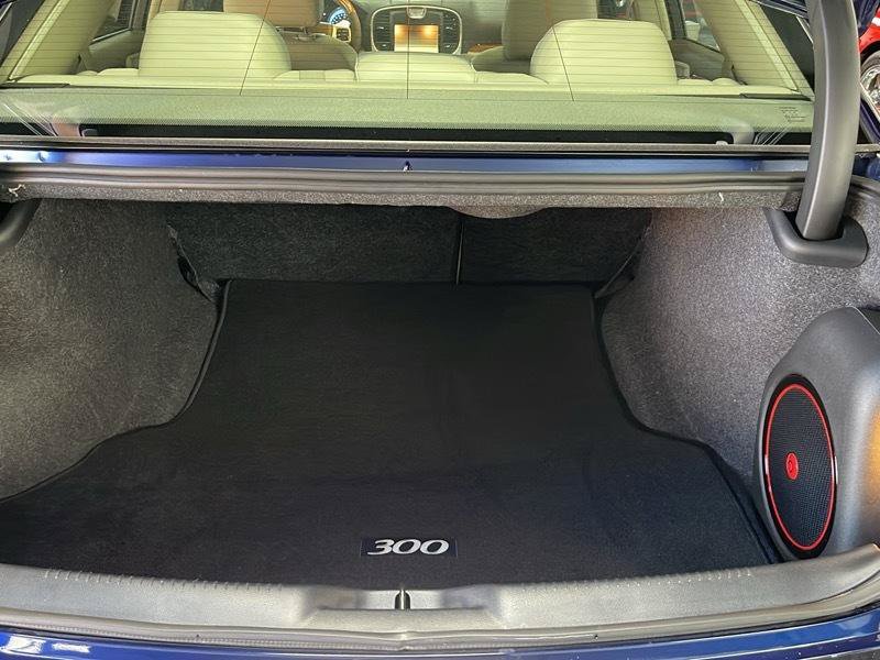 Used 2014 Chrysler 300 C w/ Beats Audio Group AWD/4WD image 55