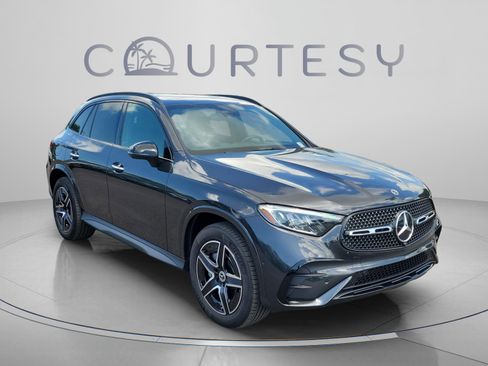Certified 2026 Mercedes-Benz GLC 300 4MATIC image 4