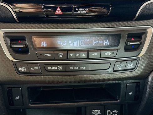 Used 2022 Honda Passport TrailSport image 16