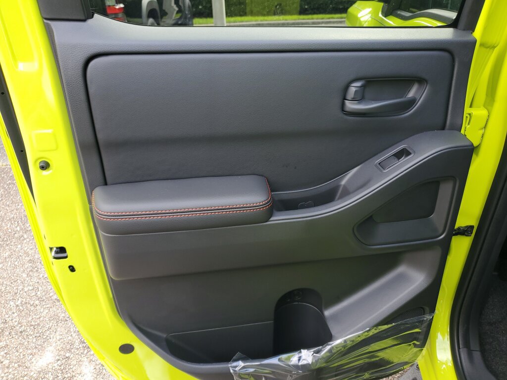 New 2026 Nissan Frontier Pro-X w/ Pro-X Convenience Package RWD image 9