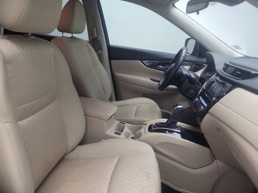 Used 2020 Nissan Rogue SV FWD image 21