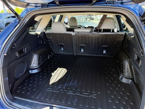 Used 2022 Subaru Outback Limited XT image 16