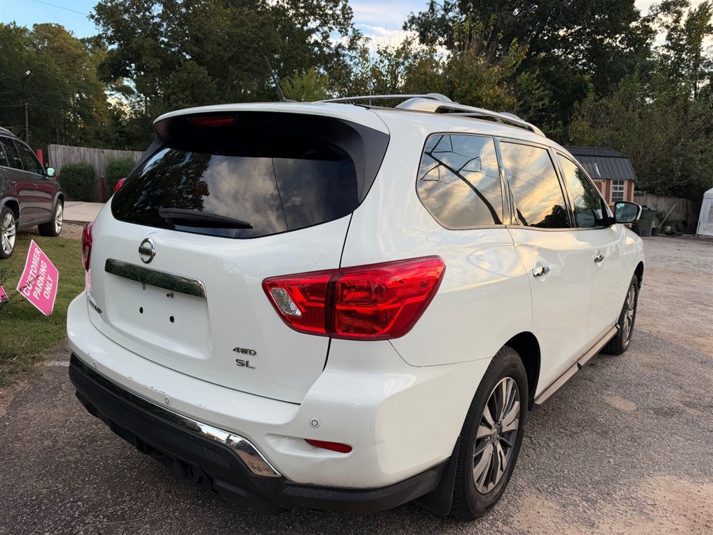 Used 2017 Nissan Pathfinder SL w/ SL Premium Package AWD/4WD image 7