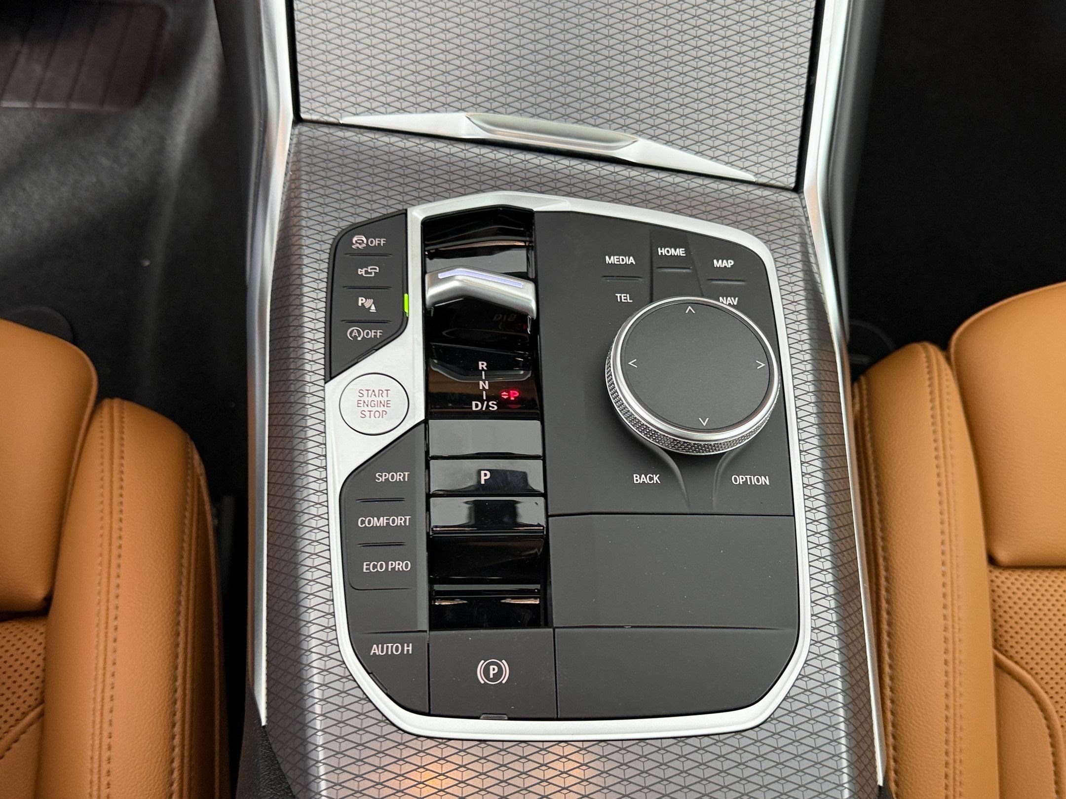 Used 2026 BMW 330i Sedan w/ Premium Package RWD image 16