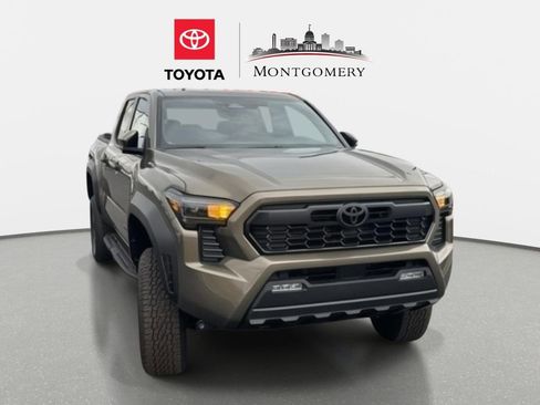 New 2025 Toyota Tacoma TRD Off-Road AWD/4WD image 1