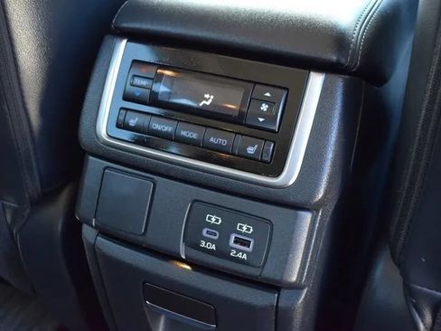 Used 2024 Subaru Ascent Limited AWD/4WD image 27