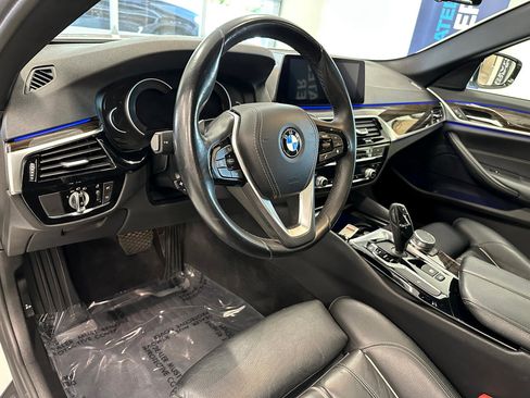 Used 2019 BMW 530i w/ Convenience Package image 17
