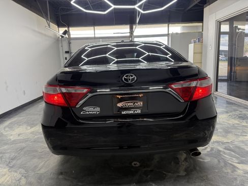 Used 2017 Toyota Camry XLE FWD image 5