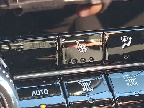 New 2026 GMC Canyon Elevation w/ Convenience Package image 17