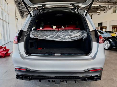New 2026 Mercedes-Benz GLS 63 AMG 4MATIC image 11