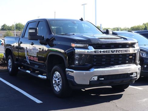Used 2022 Chevrolet Silverado 2500 LT w/ All Star Edition AWD/4WD image 3