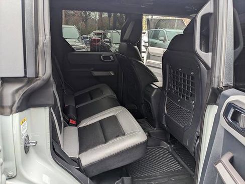 Used 2023 Ford Bronco Black Diamond image 16