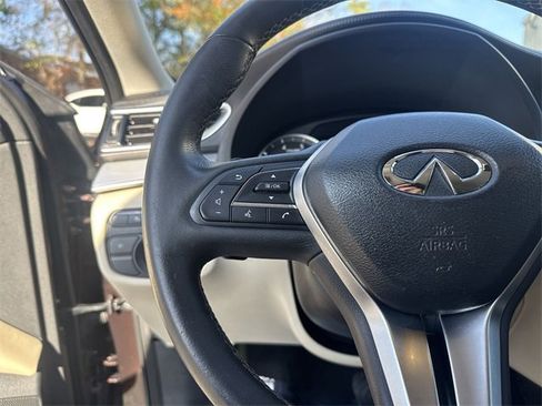 Used 2020 INFINITI QX50 Luxe image 17