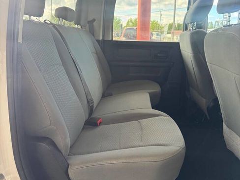 Used 2018 RAM 2500 Tradesman w/ Chrome Appearance Group AWD/4WD image 11