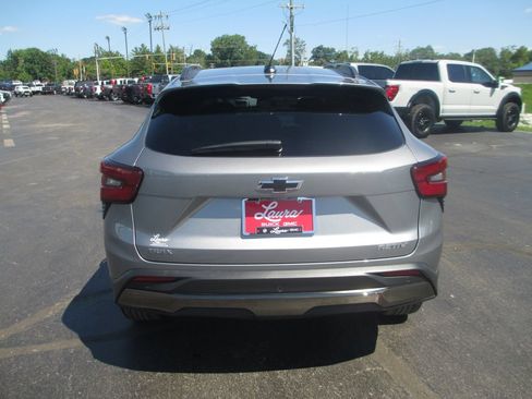 Used 2025 Chevrolet Trax ACTIV w/ Driver Confidence Package FWD image 7
