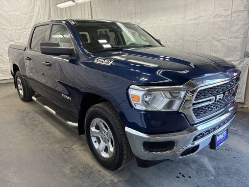 Used 2019 RAM 1500 Tradesman AWD/4WD image 3