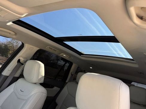 Certified 2022 Cadillac XT6 Premium Luxury w/ Technology Package image 24