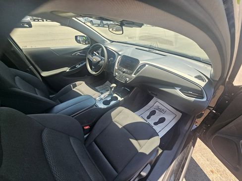 Used 2024 Chevrolet Malibu LT image 23
