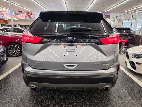 Used 2020 Ford Edge Titanium w/ Cargo Accessory Package FWD image 6