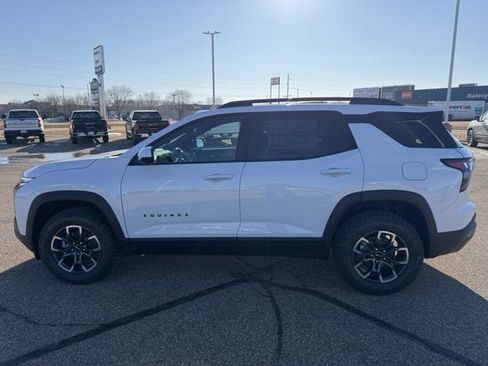 New 2026 Chevrolet Equinox ACTIV image 6