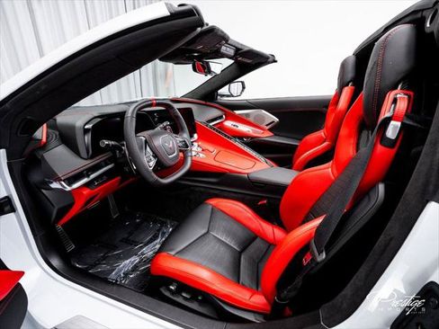 Used 2024 Chevrolet Corvette Stingray Premium Cpe w/ Z51 Performance Package RWD image 29