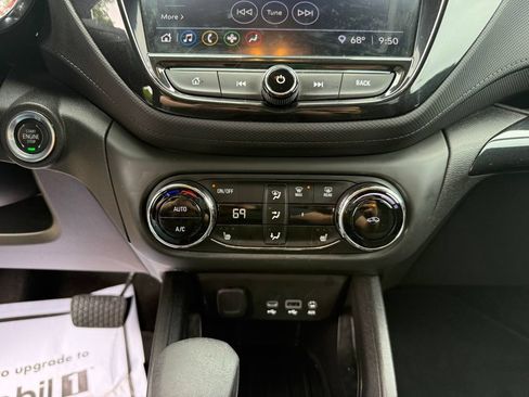 Used 2023 Chevrolet TrailBlazer LT w/ Convenience Package FWD image 34
