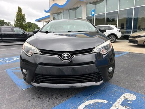Used 2014 Toyota Corolla LE FWD image 3