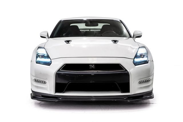 Used 2015 Nissan GT-R Black Edition AWD/4WD image 7