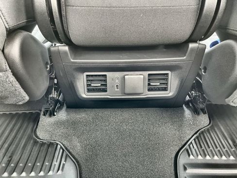 Used 2022 Chevrolet Silverado 1500 LT image 21