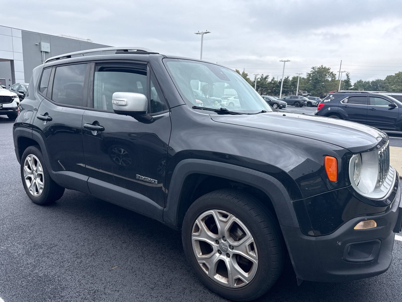 Used 2016 Jeep Renegade Limited AWD/4WD image 4
