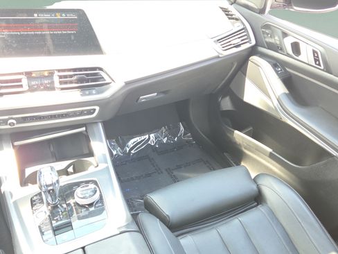 Used 2021 BMW X5 sDrive40i w/ M Sport Package RWD image 14