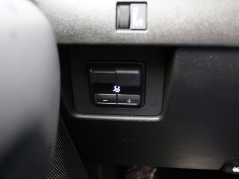 Used 2023 Chevrolet Colorado Z71 image 31