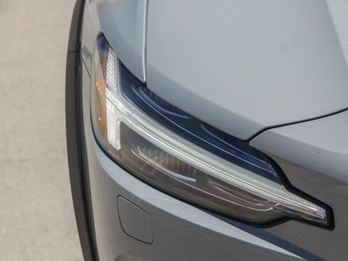 New 2025 Volvo V60 B5 Cross Country Ultra w/ Protection Package Premier image 11