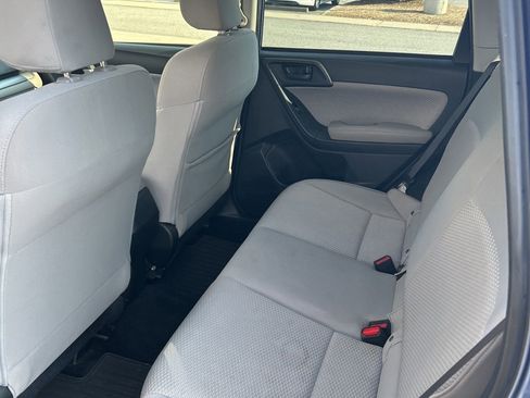 Used 2018 Subaru Forester 2.5i w/ Alloy Wheel Package AWD/4WD image 4