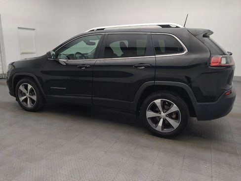Used 2019 Jeep Cherokee Limited image 3