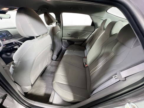 Used 2023 Hyundai Elantra SEL w/ Cargo Package image 22